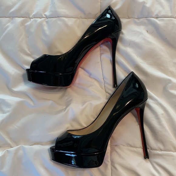 Louboutin Fetish peep toe black patent, size 39 - Picture 2 of 6